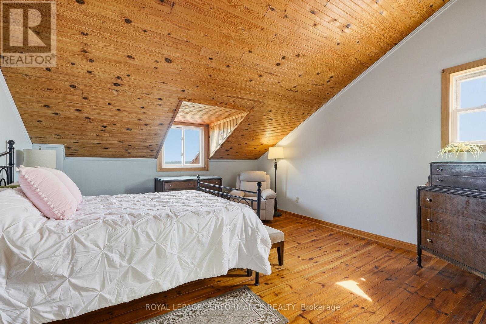 3012 Birchgrove Road