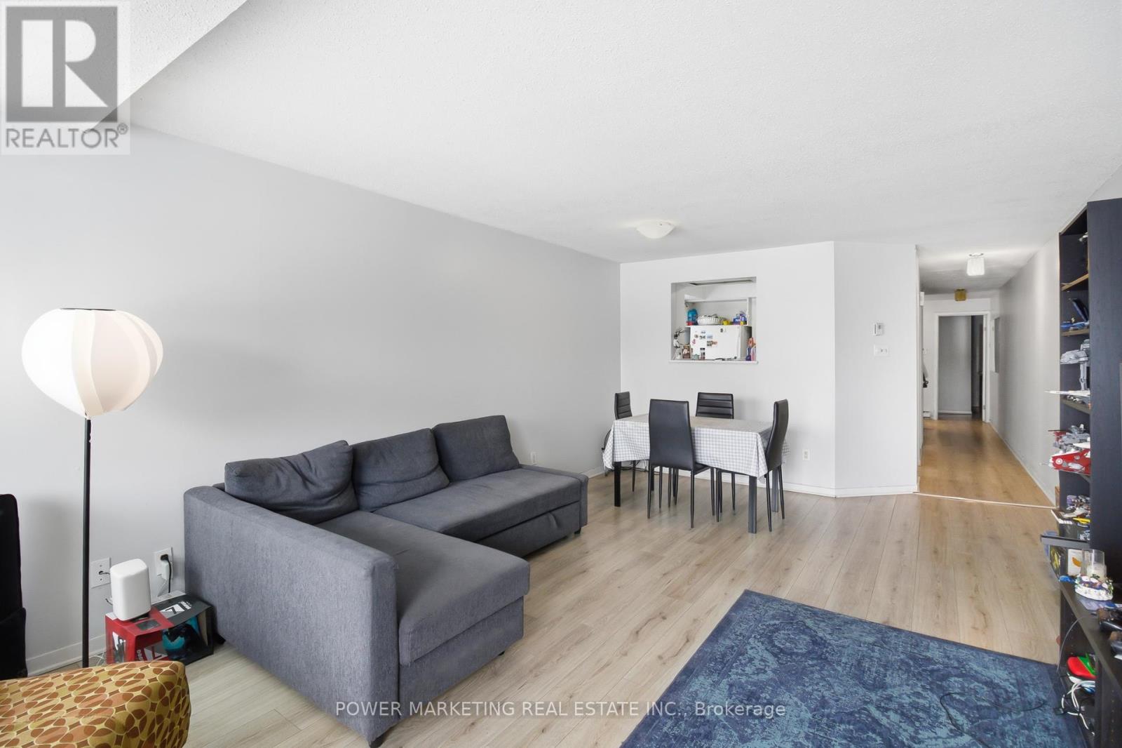#G 37 ROBINSON AVENUE - 5