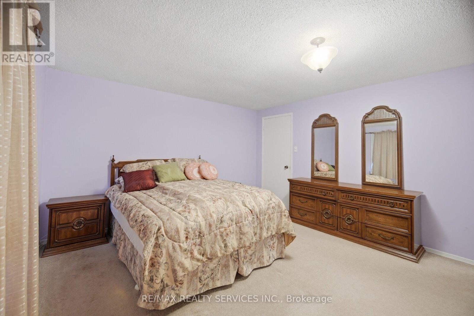 172 MORTON WAY - 27