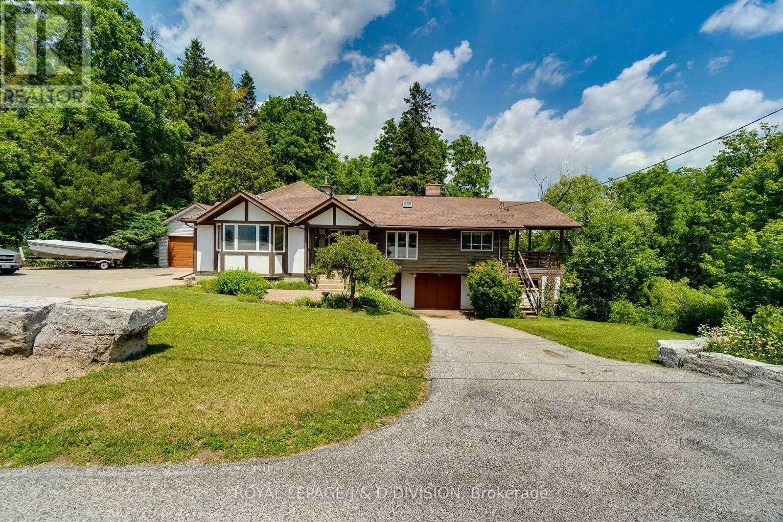 7095 GUELPH LINE - 12