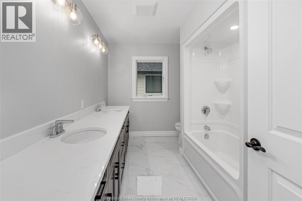 59 BELLEVIEW DRIVE - 34