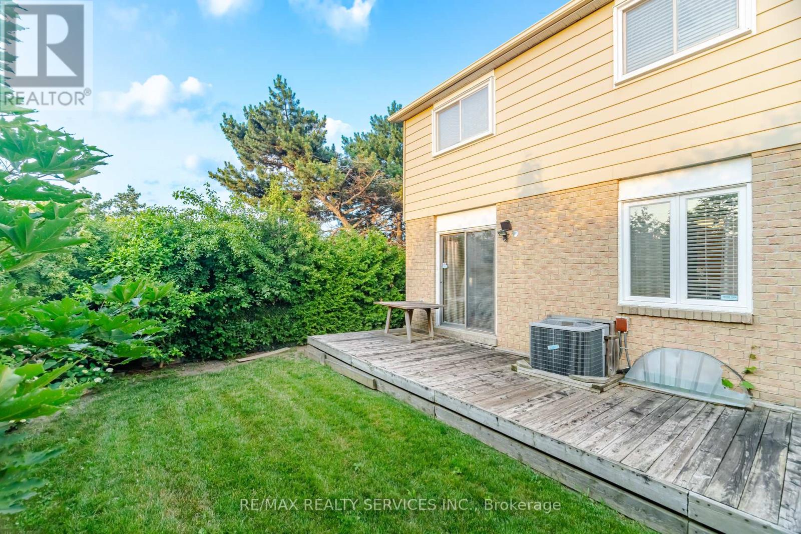 172 MORTON WAY - 46
