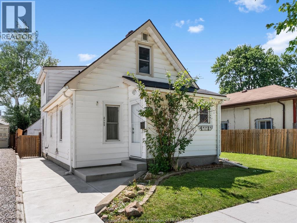 2509 ALEXIS ROAD - 1