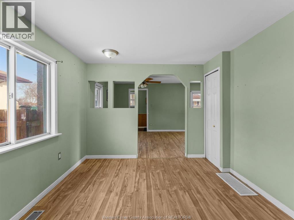 2509 ALEXIS ROAD - 9
