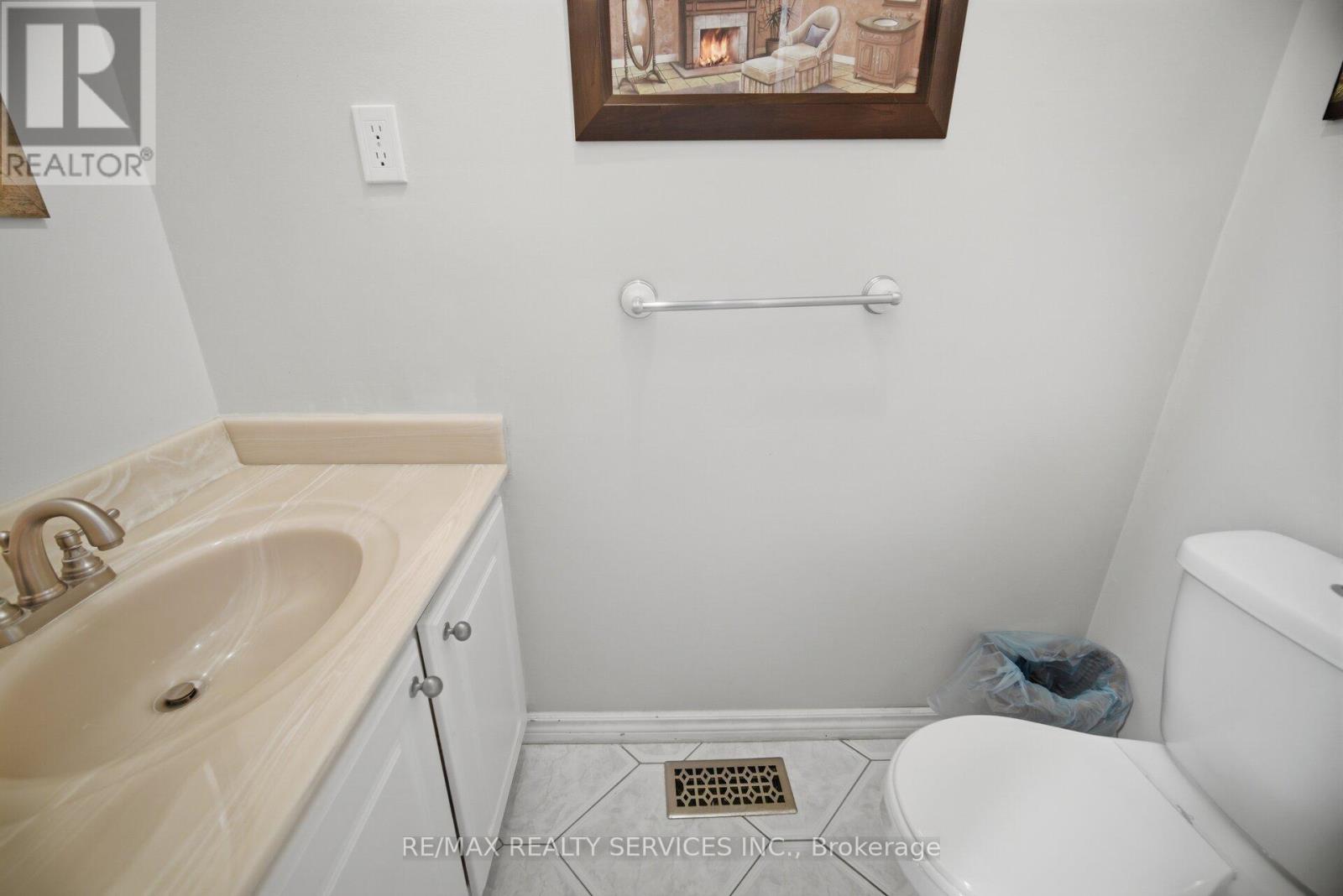 172 MORTON WAY - 22