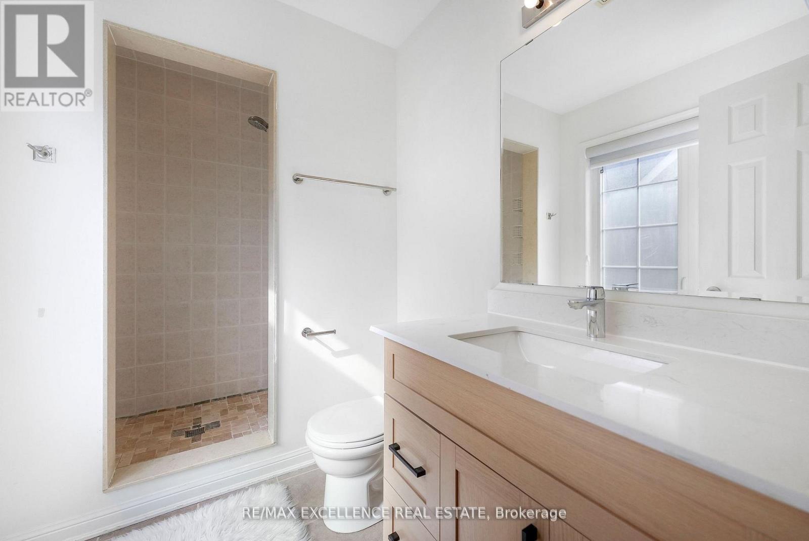 #10 2614 DASHWOOD DRIVE - 22