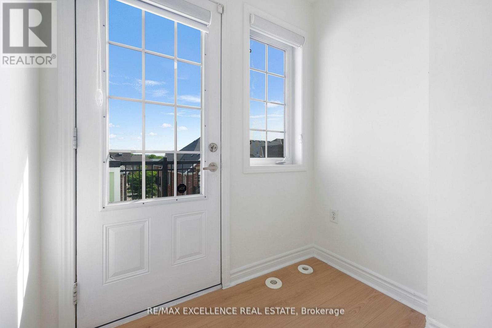#10 2614 DASHWOOD DRIVE - 26