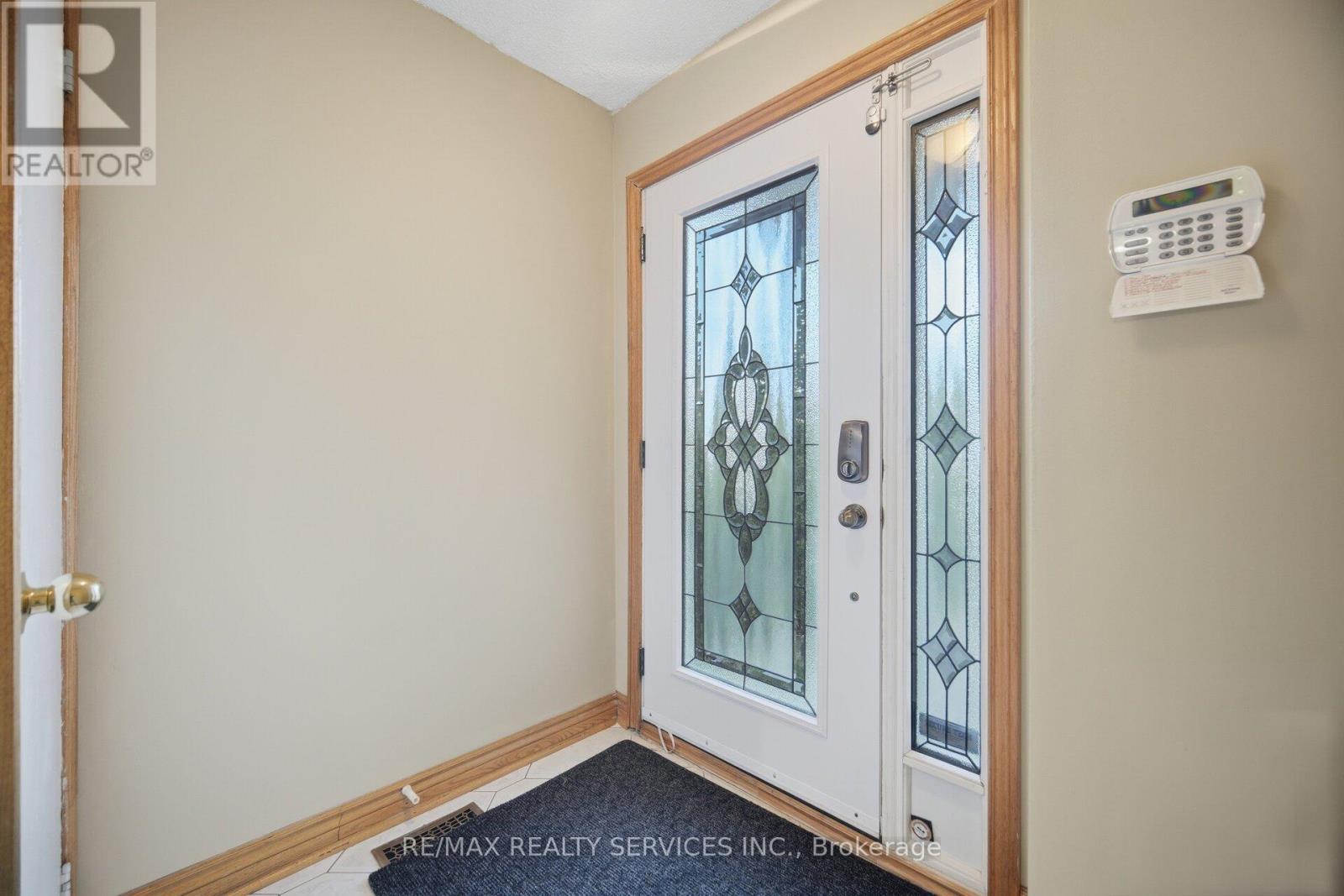 172 MORTON WAY - 5