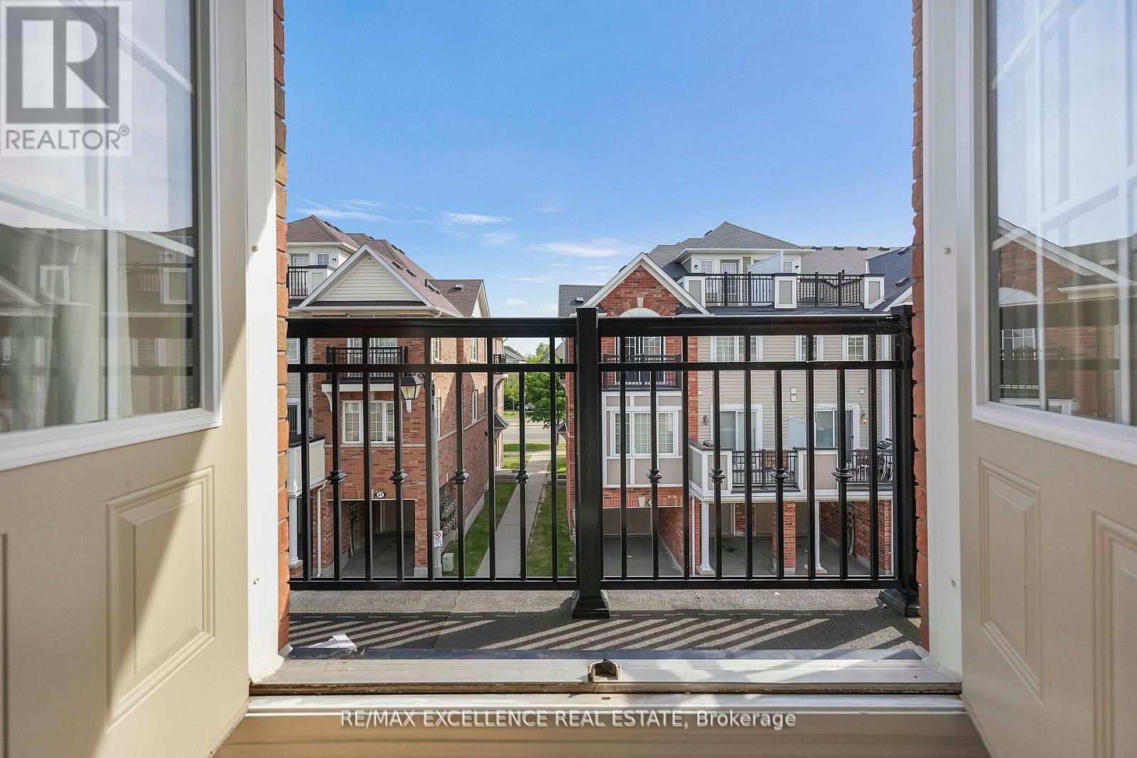 #10 2614 DASHWOOD DRIVE - 20