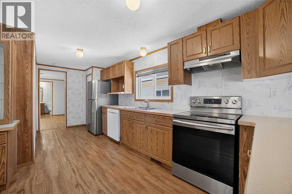 3240 29 Street S — photo 11