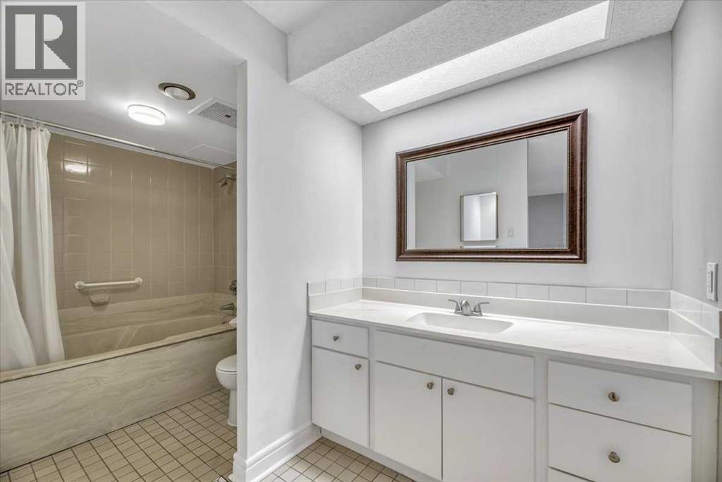#501 318 26 Avenue SW - 43
