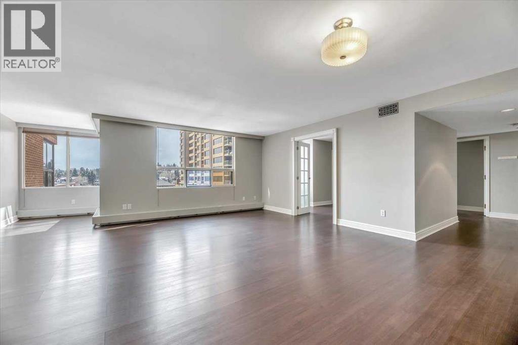 #501 318 26 Avenue SW - 26