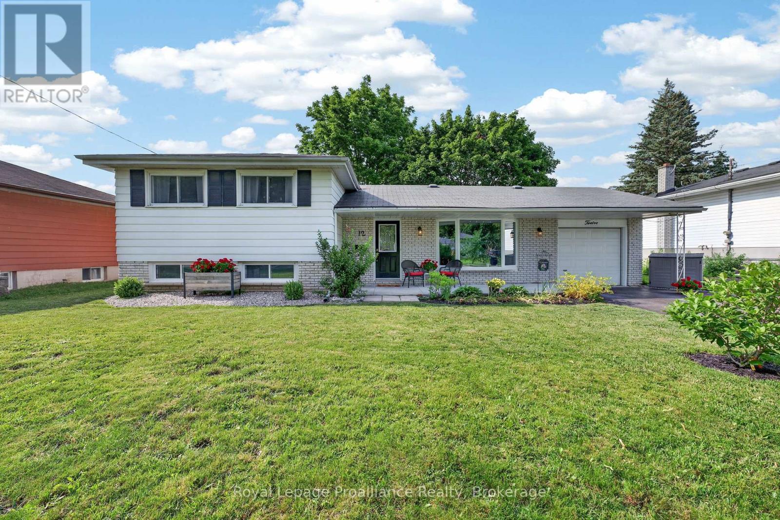 12 STAVEBANK ROAD - 1