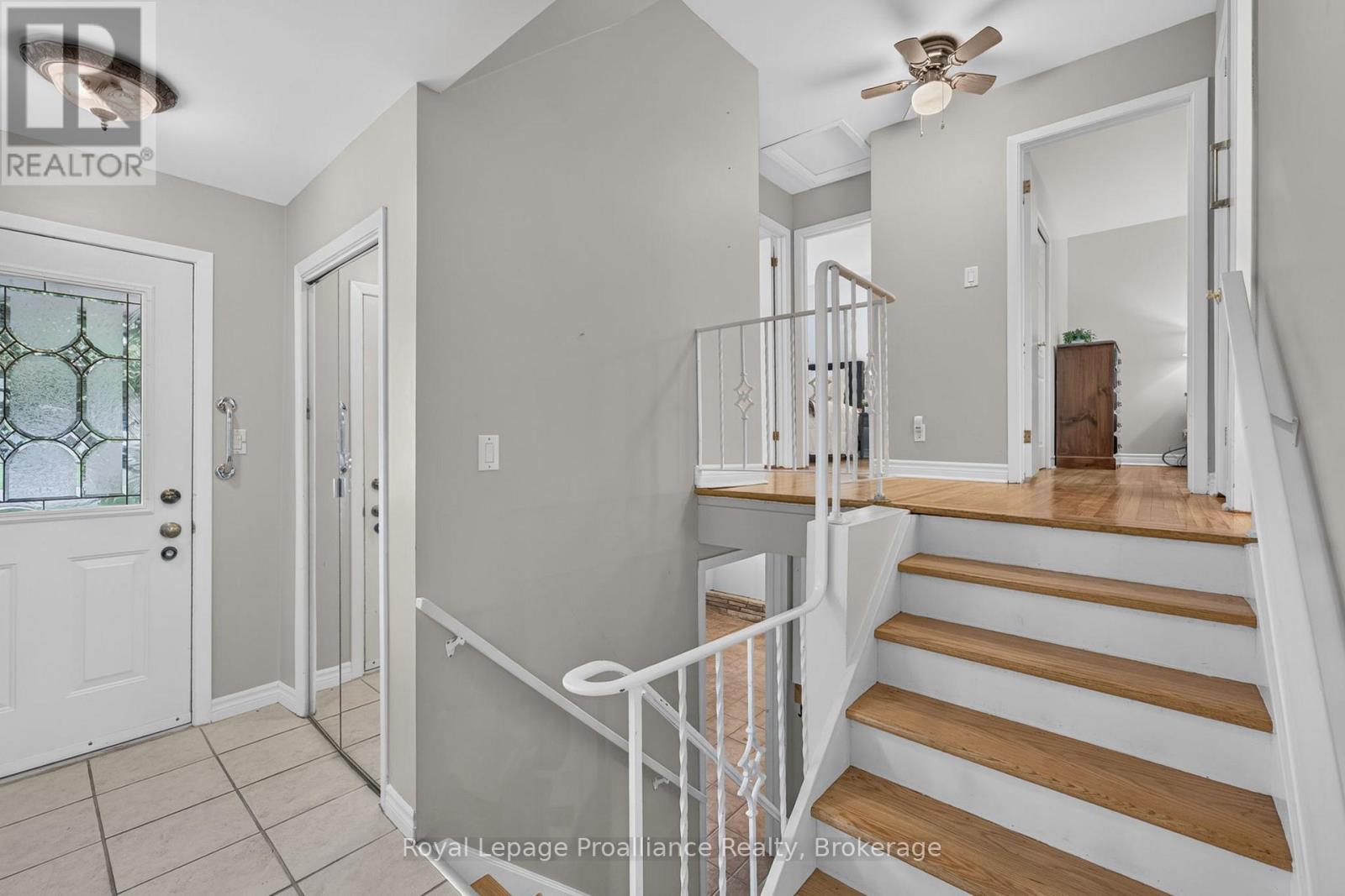 12 STAVEBANK ROAD - 12