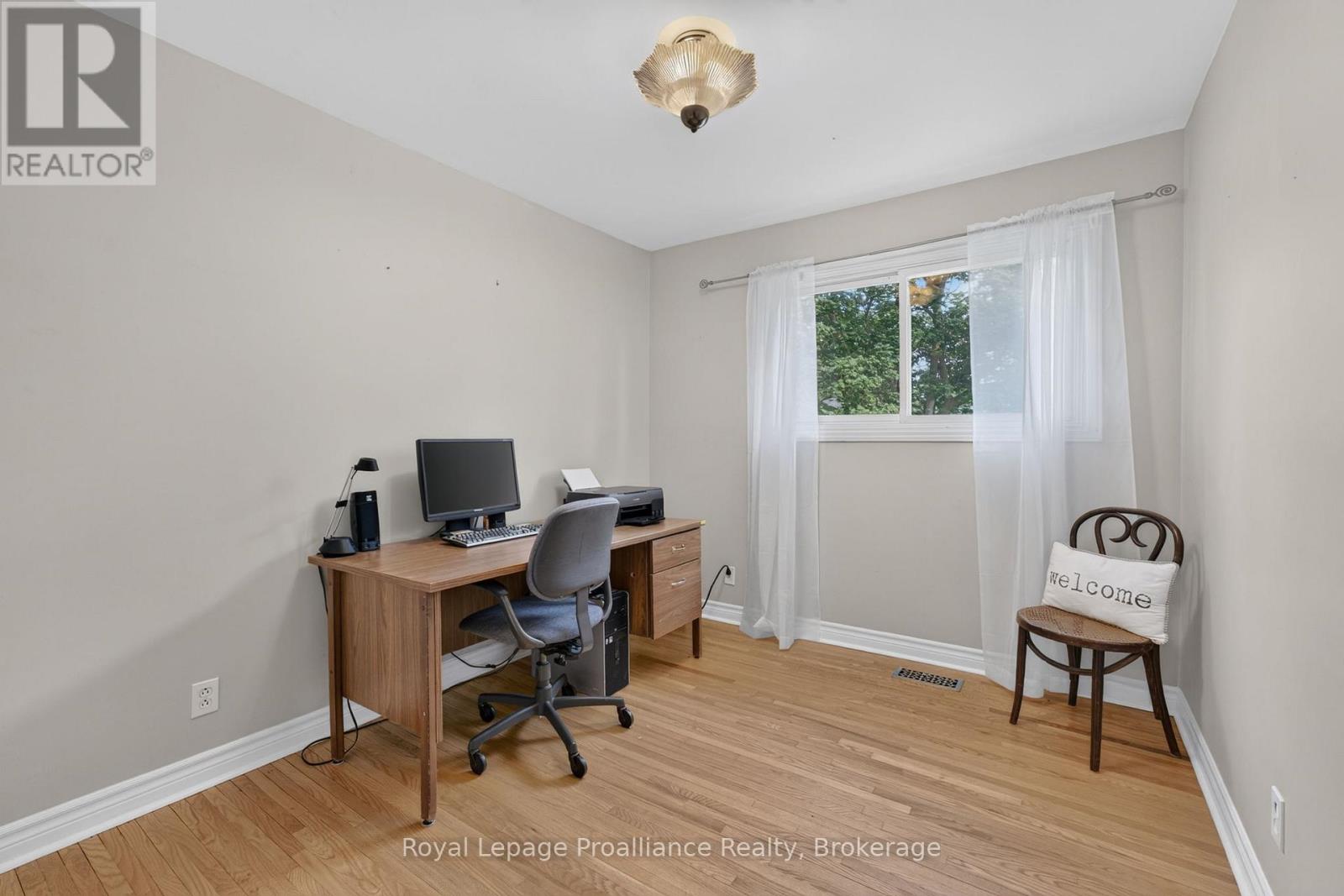 12 STAVEBANK ROAD - 18