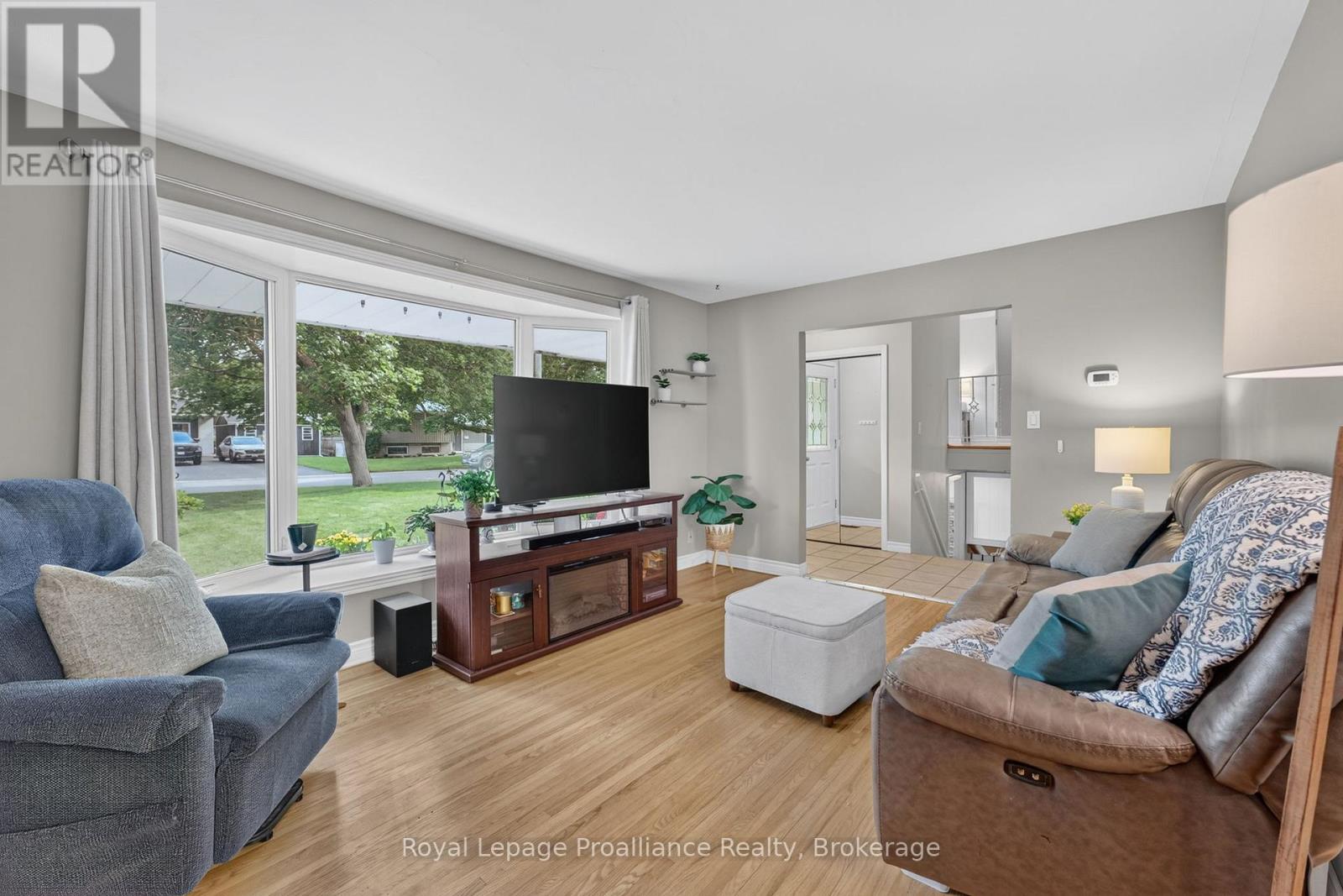 12 STAVEBANK ROAD - 6