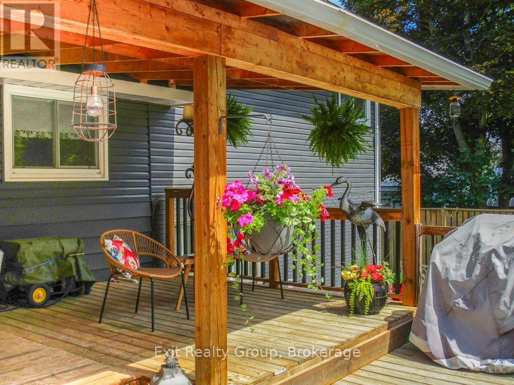 640 VICTORIA STREET N - 31