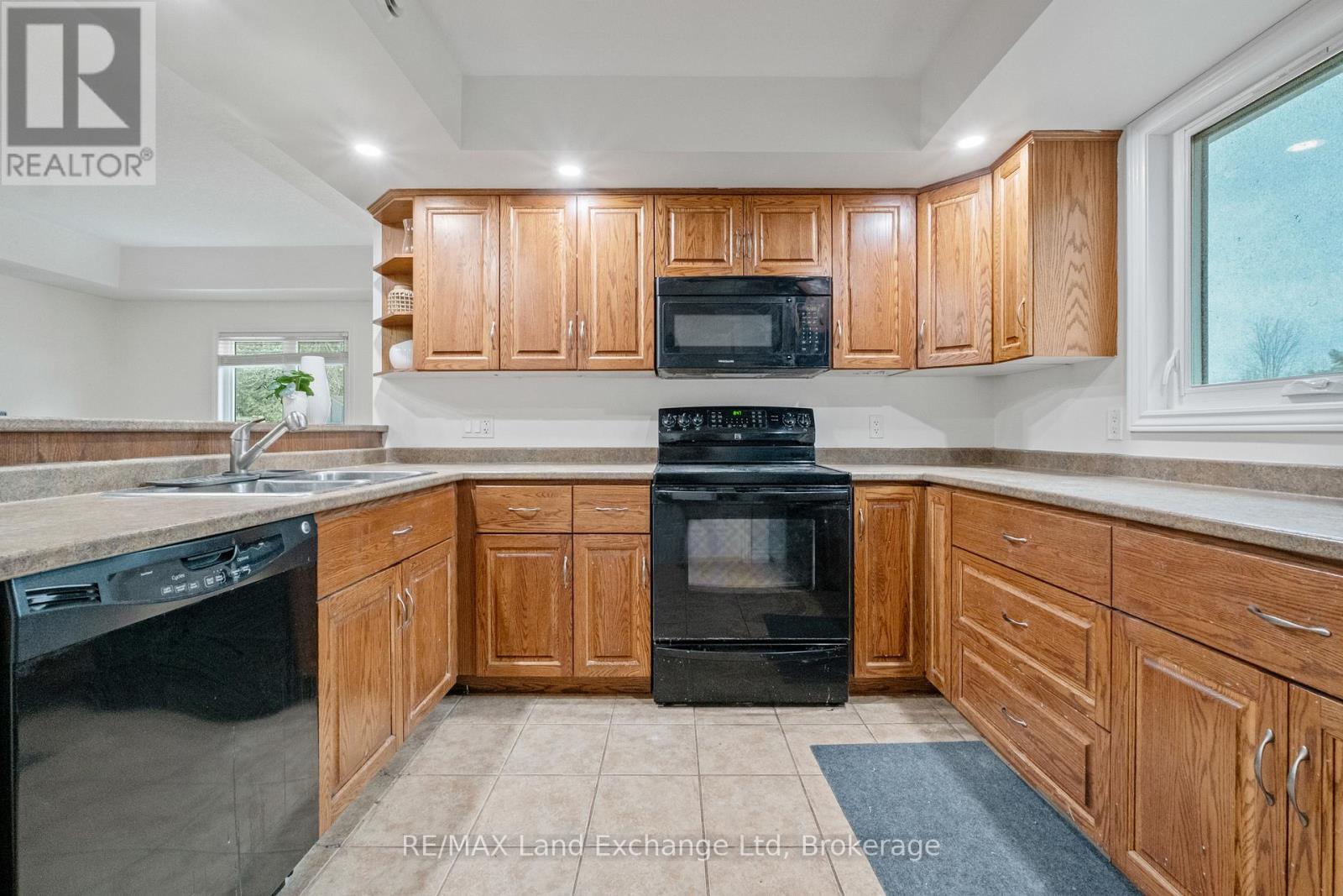 401 CARLING TERRACE - 11