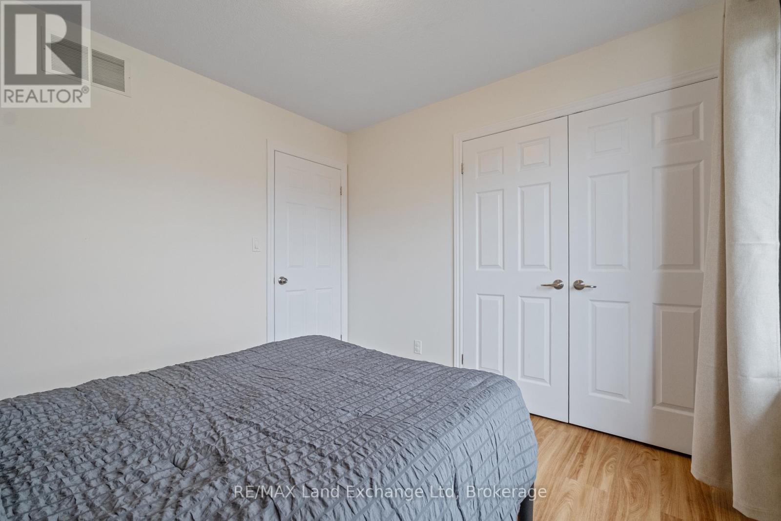 401 CARLING TERRACE - 17