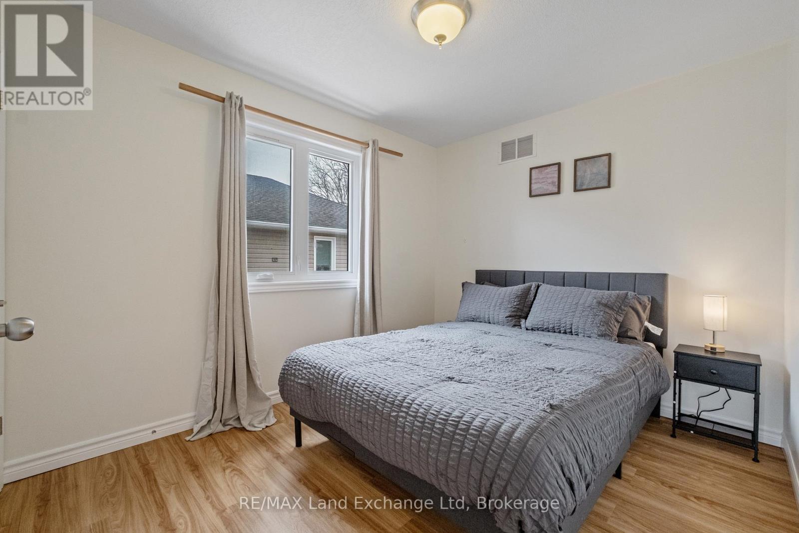 401 CARLING TERRACE - 18