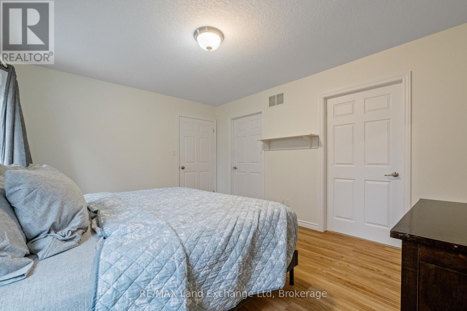 401 CARLING TERRACE - 25