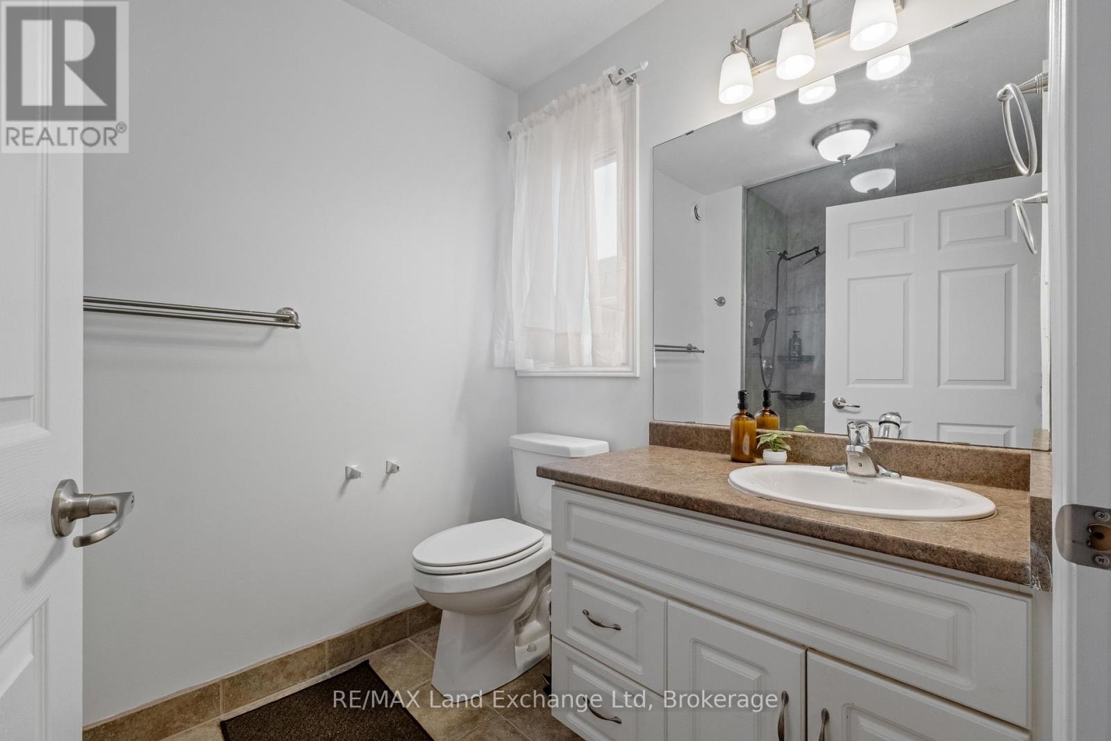 401 CARLING TERRACE - 27
