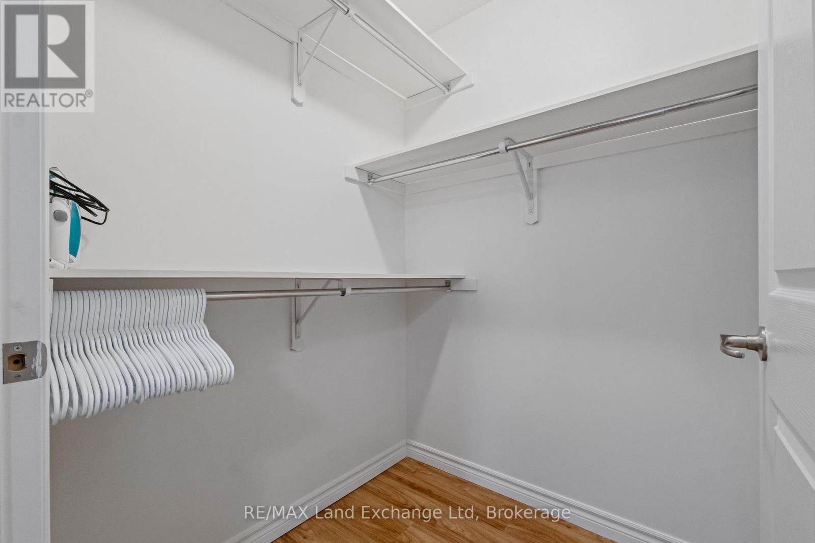 401 CARLING TERRACE - 30