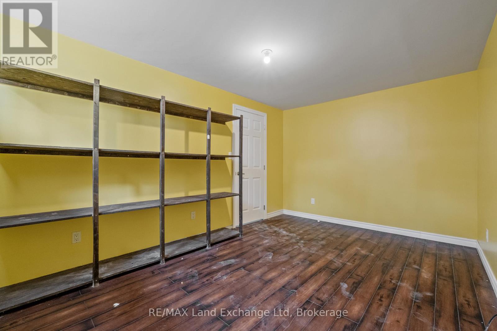 401 CARLING TERRACE - 35