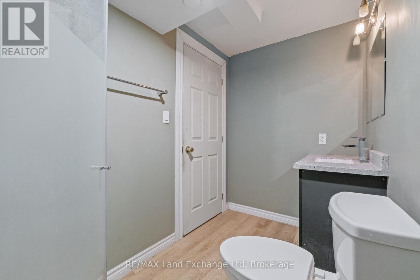 401 CARLING TERRACE - 37