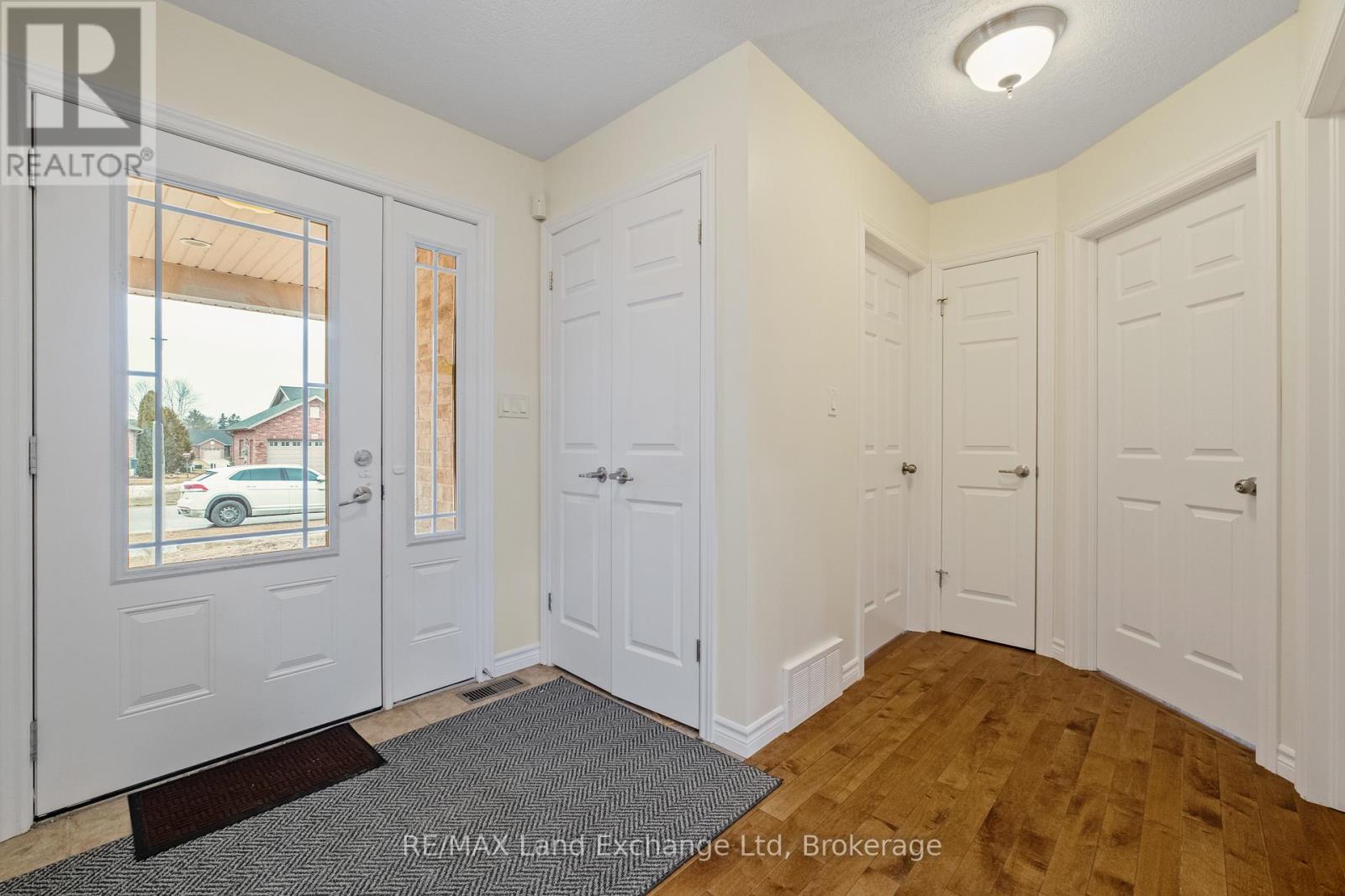 401 CARLING TERRACE - 4