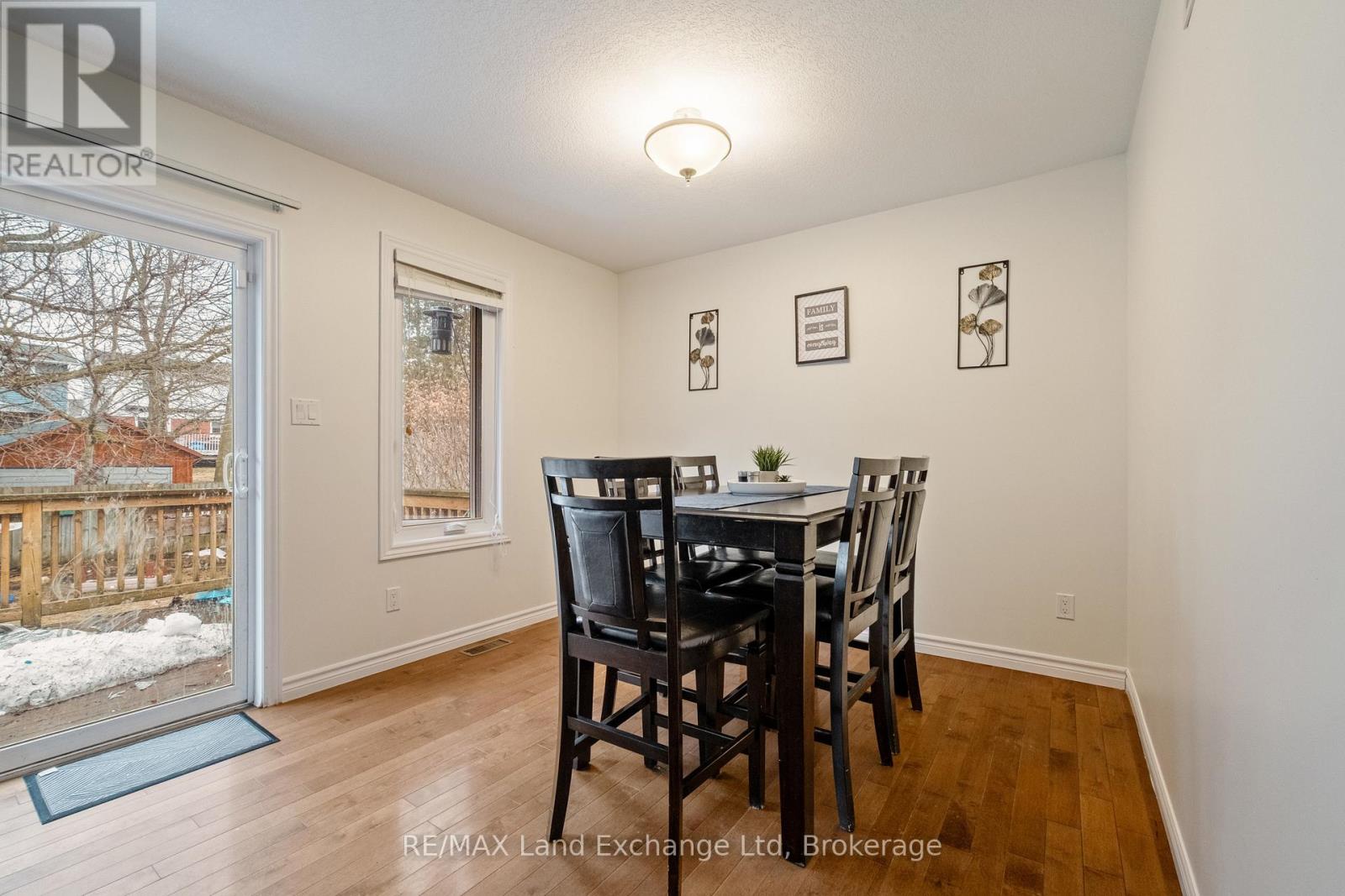 401 CARLING TERRACE - 8