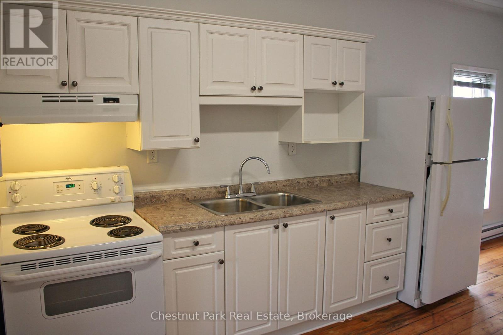 319 BERFORD STREET - 10