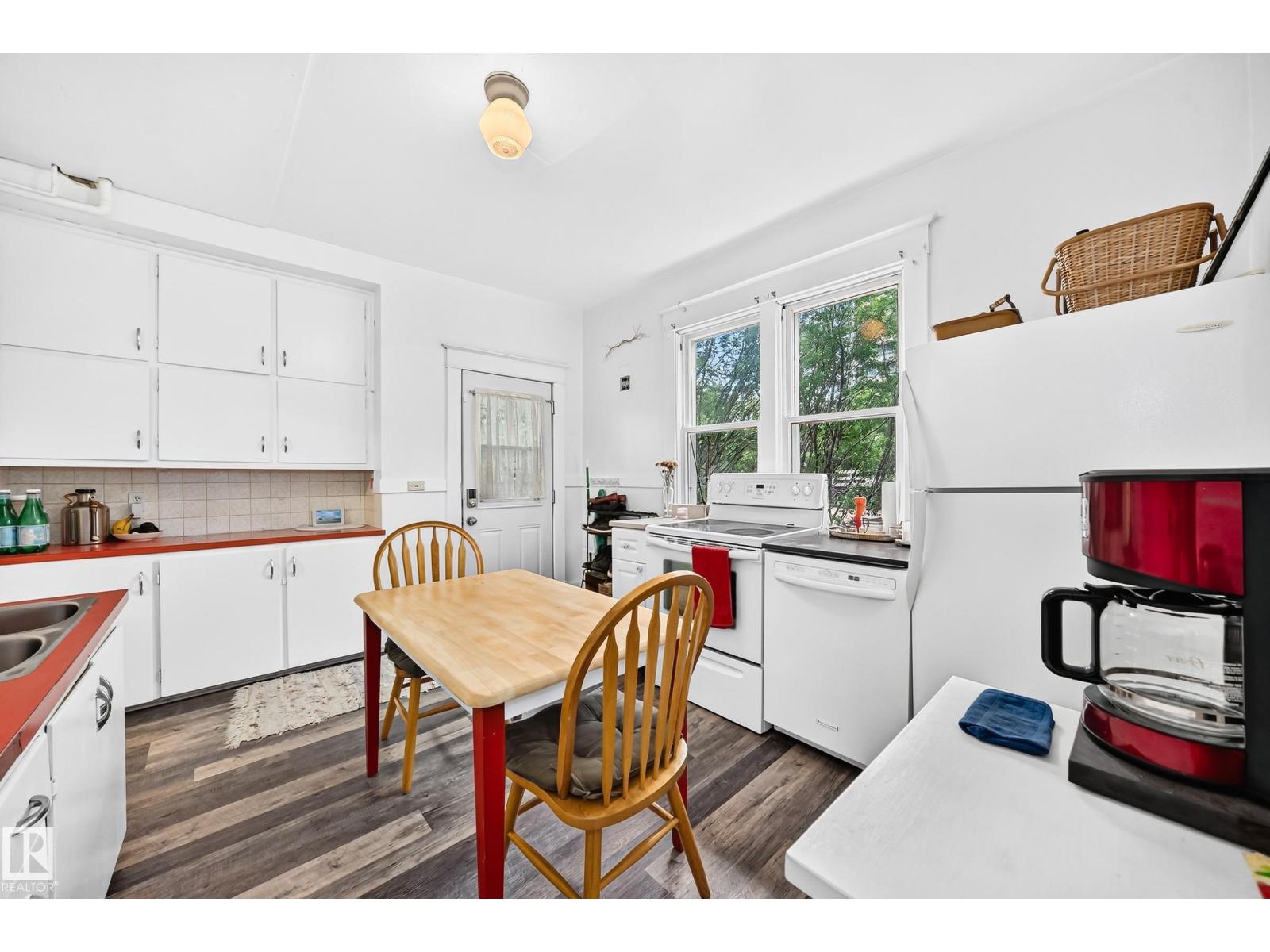 8630 108A ST NW - 12