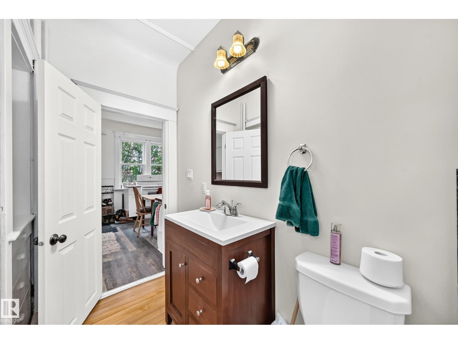 8630 108A ST NW - 16