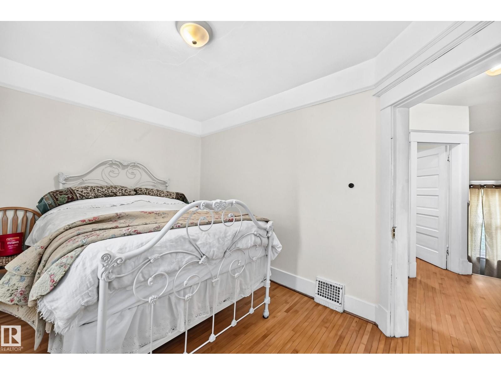 8630 108A ST NW - 21
