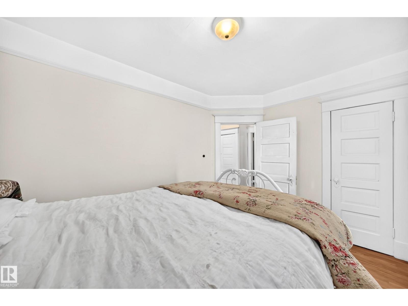 8630 108A ST NW - 22
