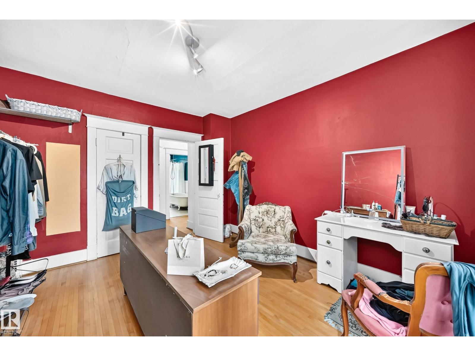 8630 108A ST NW - 28