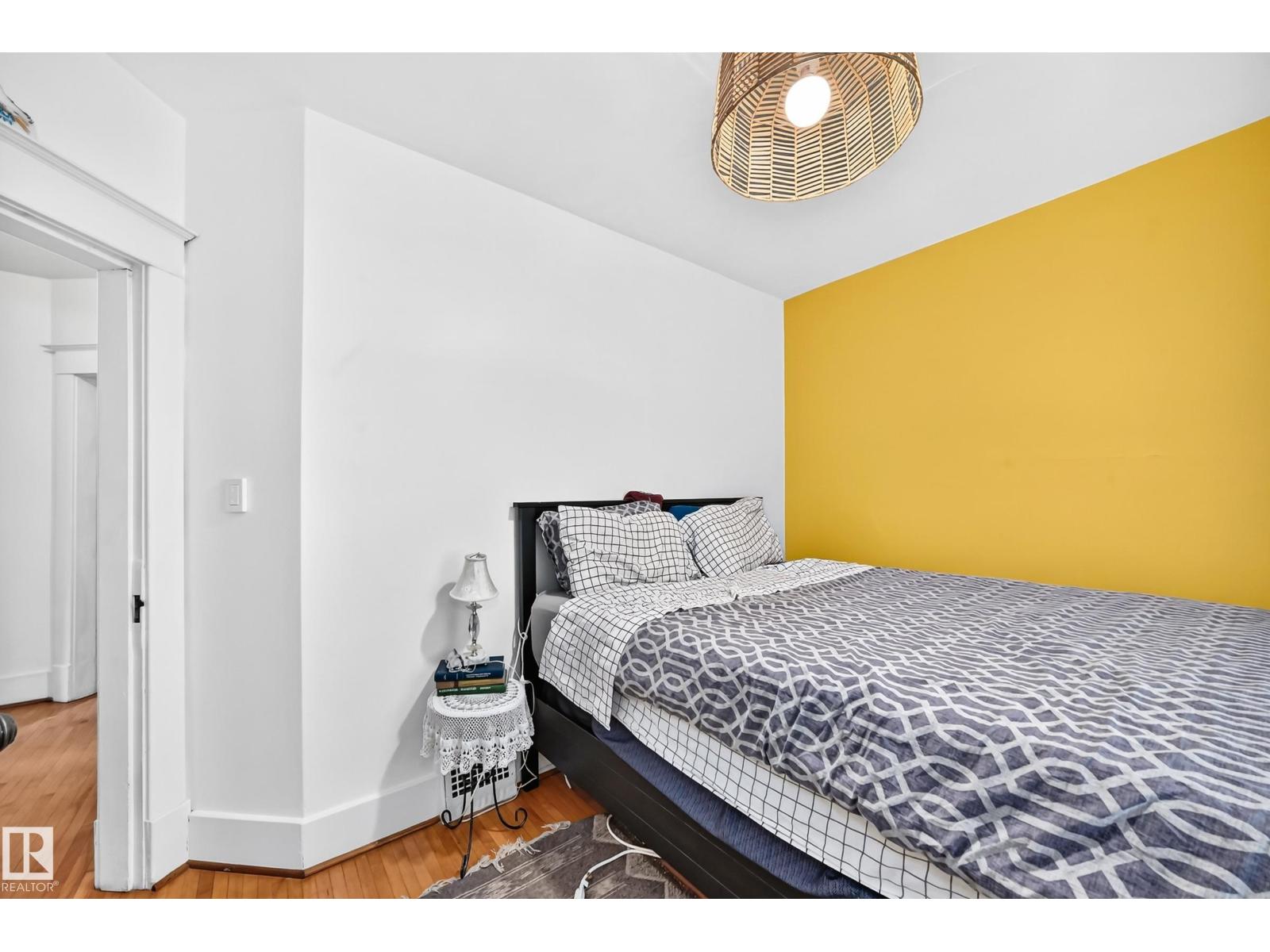 8630 108A ST NW - 32