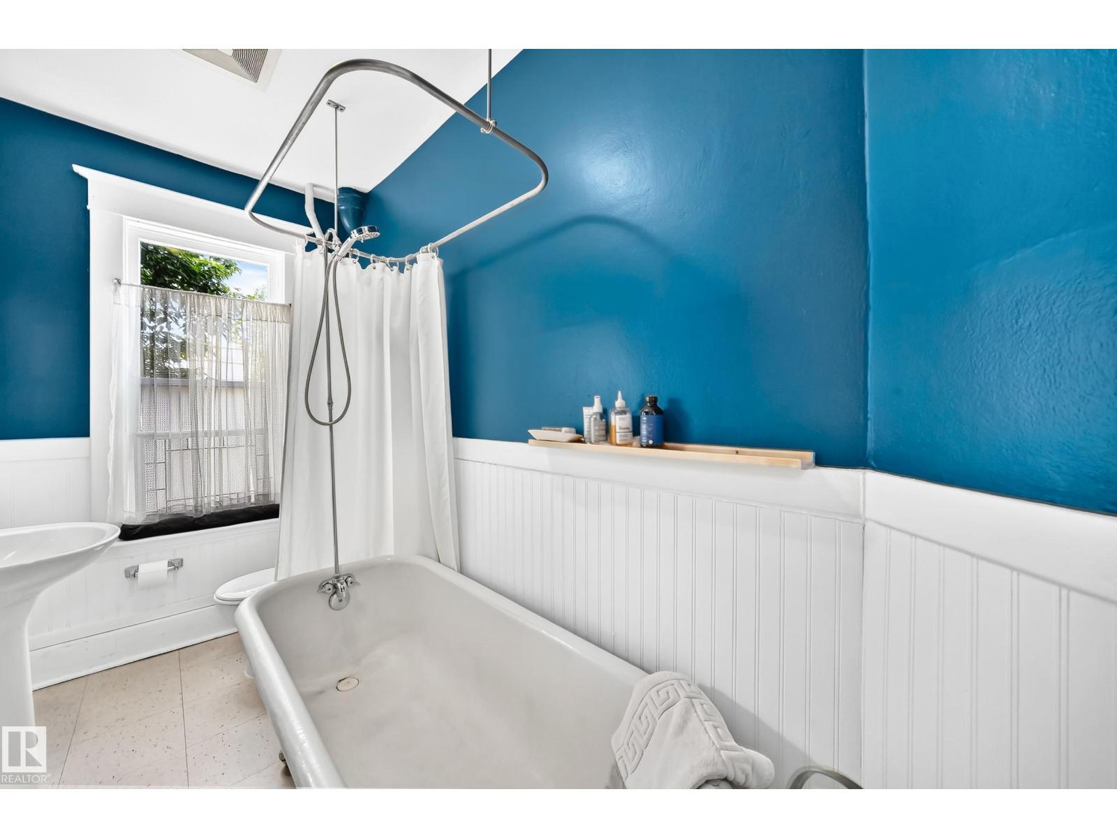 8630 108A ST NW - 36