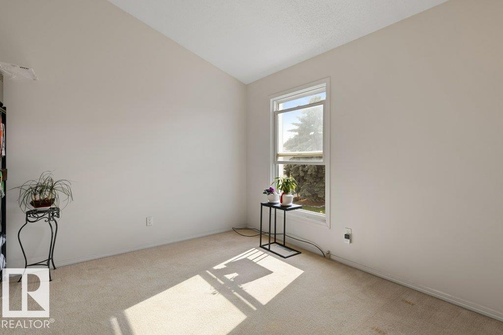 19 GRANDVIEW RG - 26