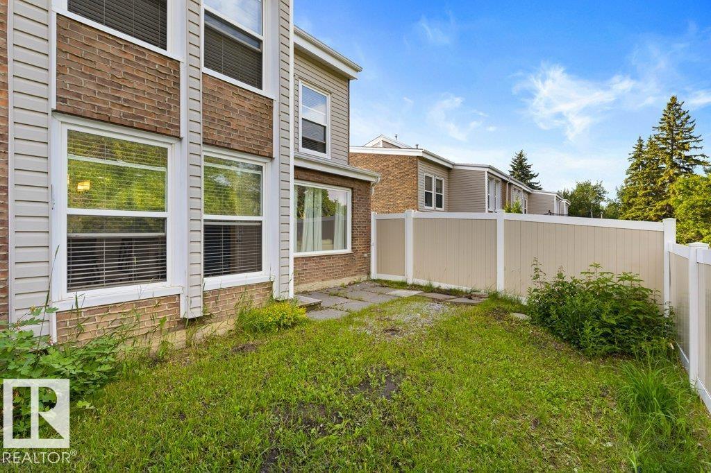 19 GRANDVIEW RG - 32
