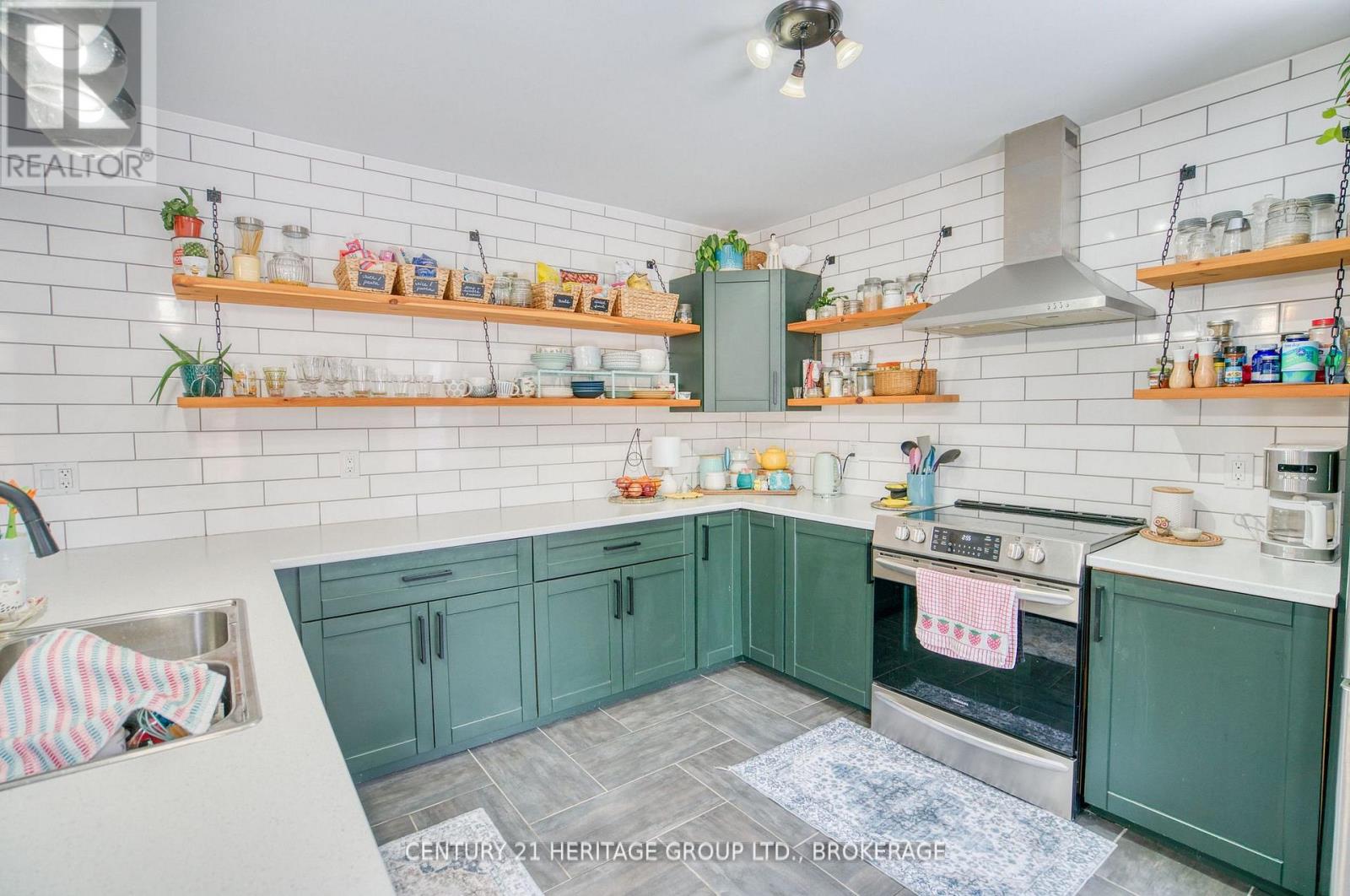 75 ROBERT STREET - 23