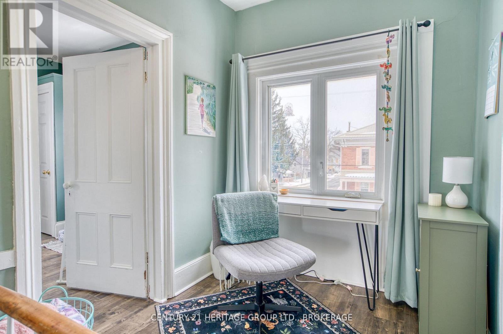 75 ROBERT STREET - 29