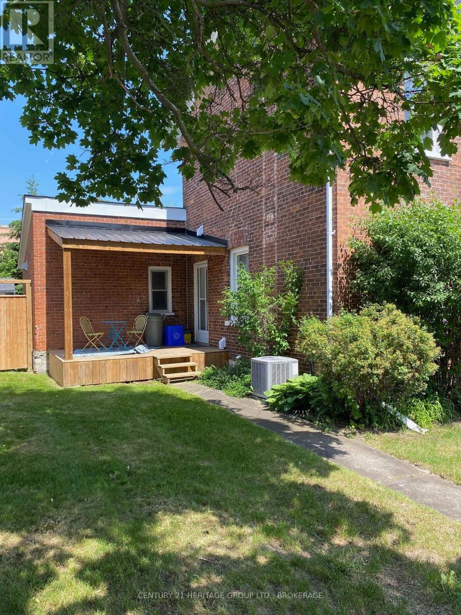 75 ROBERT STREET - 43