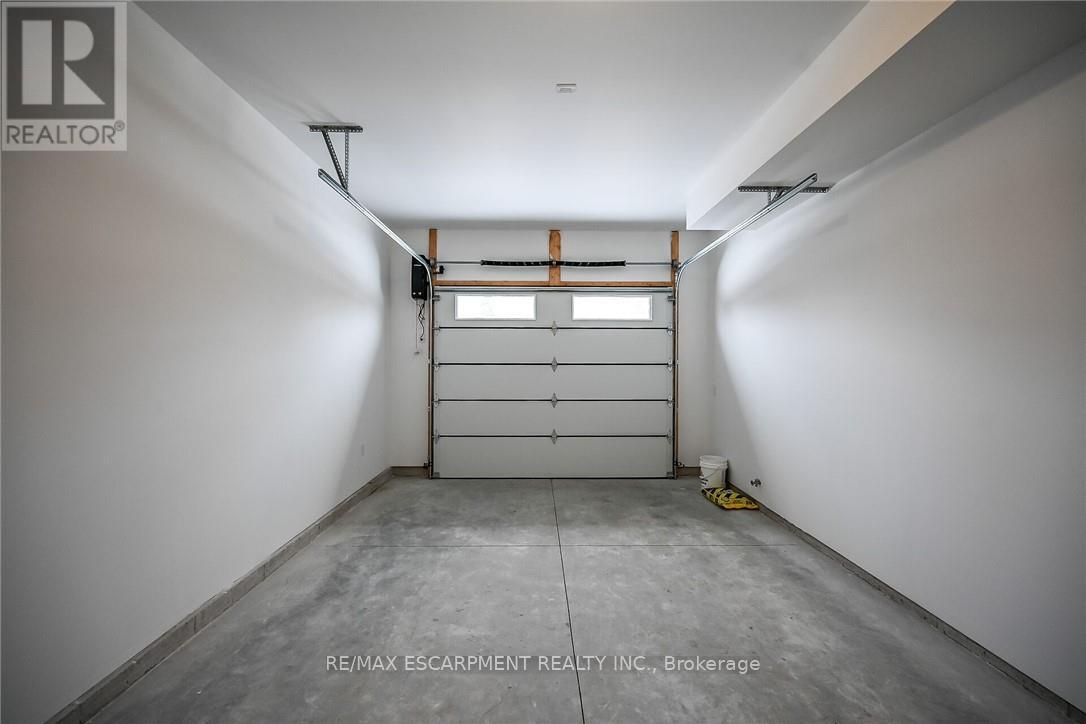 45 B HOWARD STREET - 32