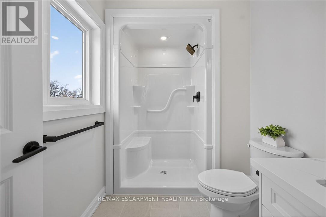 45 B HOWARD STREET - 23