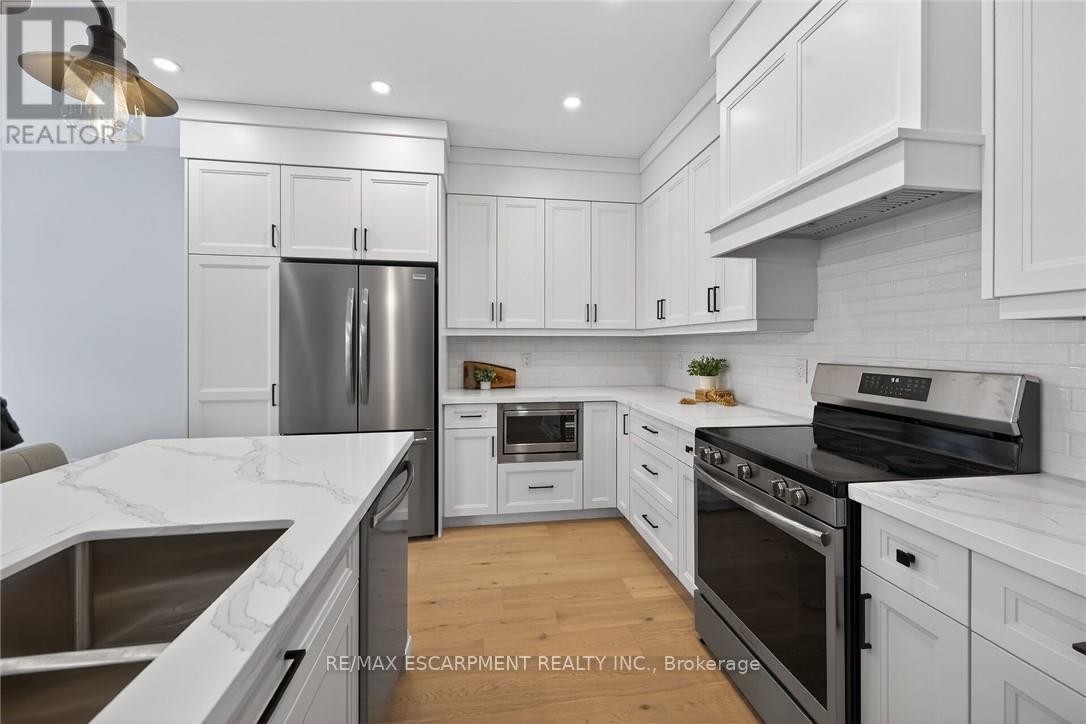45 B HOWARD STREET - 8