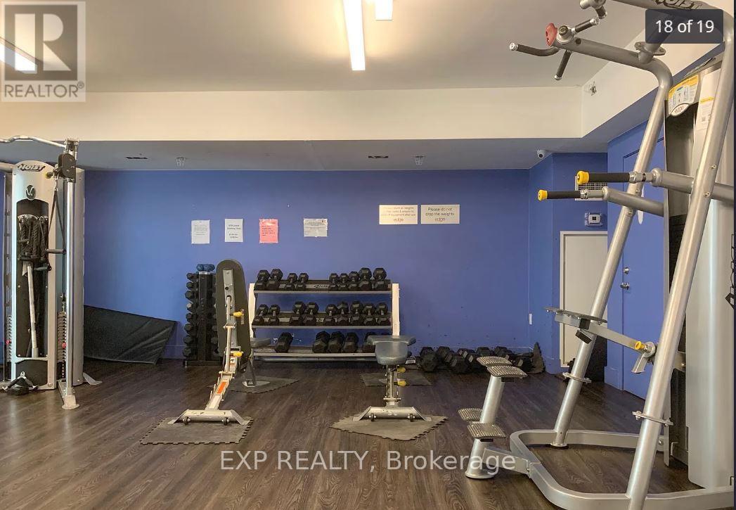 #611E 36 LISGAR STREET - 14