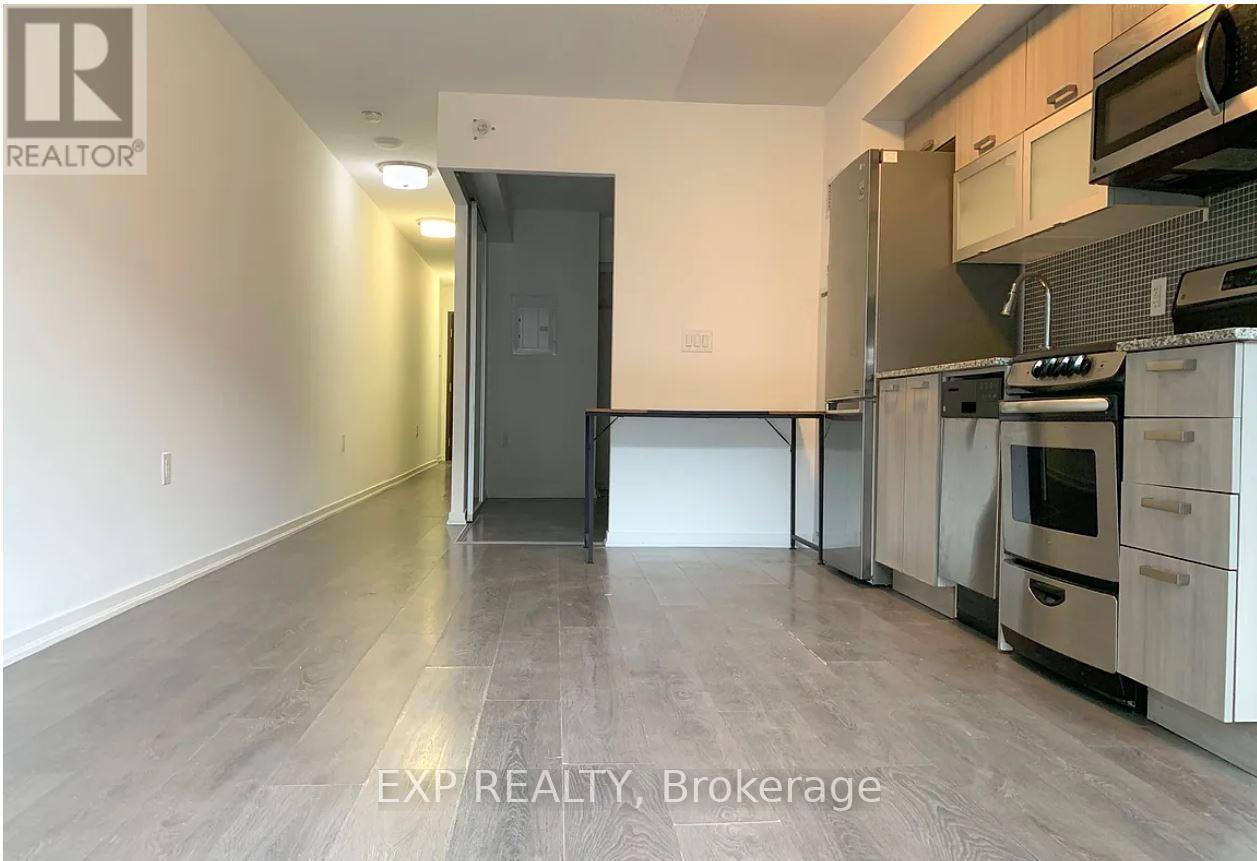 #611E 36 LISGAR STREET - 7