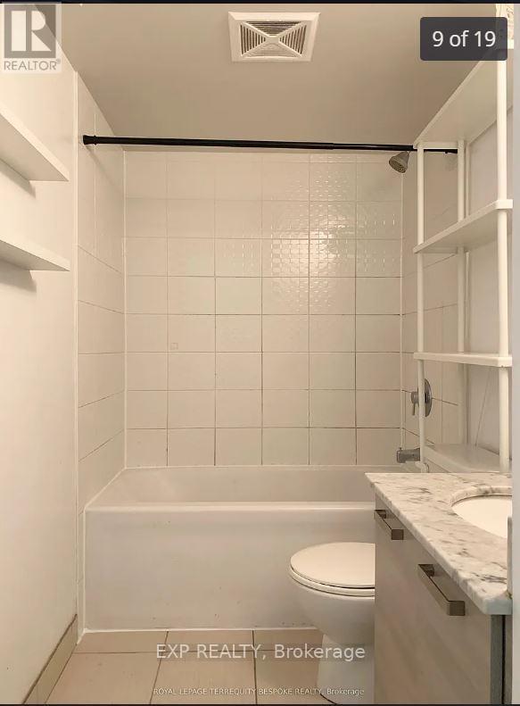 #611E 36 LISGAR STREET - 9